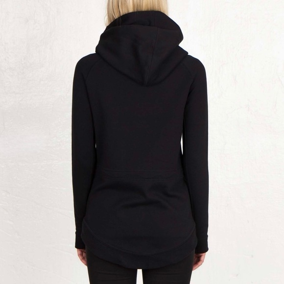 Nike Women’s Tech Fleece Cape Hooded Zip Up Black Jacket Sweatshirt Size Medium - Picture 3 of 16
